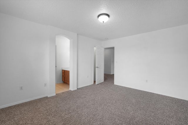1270 Capitan Street NW, Los Lunas, NM 87031