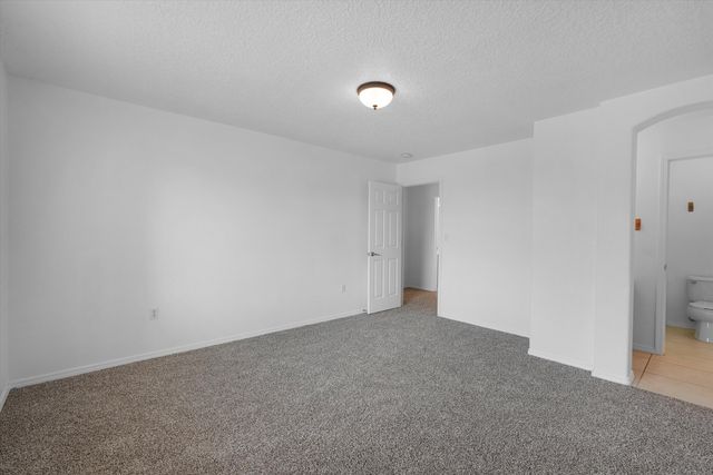 1270 Capitan Street NW, Los Lunas, NM 87031