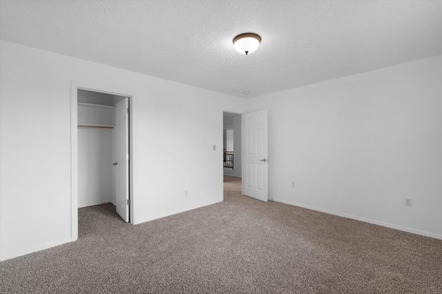 1270 Capitan Street NW, Los Lunas, NM 87031