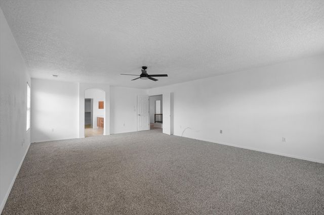 1270 Capitan Street NW, Los Lunas, NM 87031