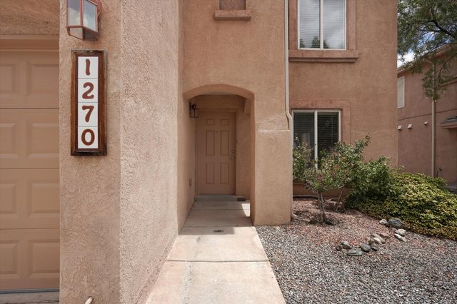 1270 Capitan Street NW, Los Lunas, NM 87031
