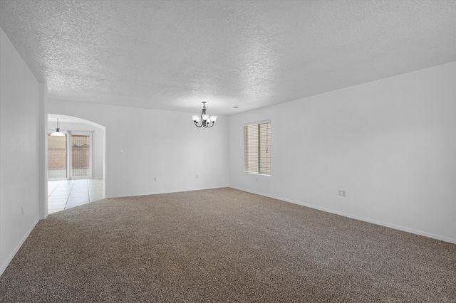 1270 Capitan Street NW, Los Lunas, NM 87031