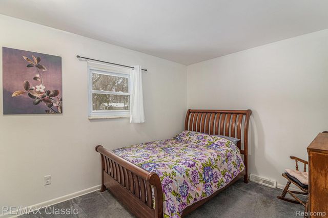 3166 Arbutus Street, Commerce Charter Township, MI 48382