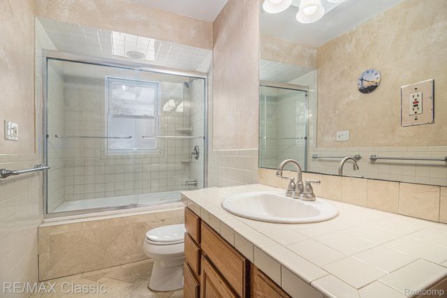 3166 Arbutus Street, Commerce Charter Township, MI 48382