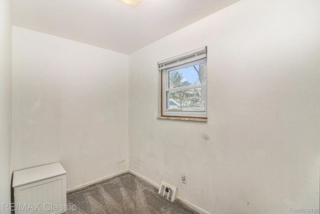 3166 Arbutus Street, Commerce Charter Township, MI 48382