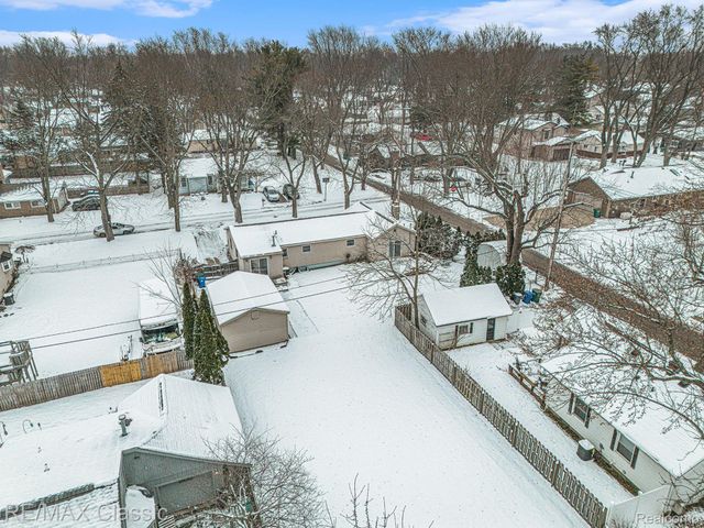 3166 Arbutus Street, Commerce Charter Township, MI 48382