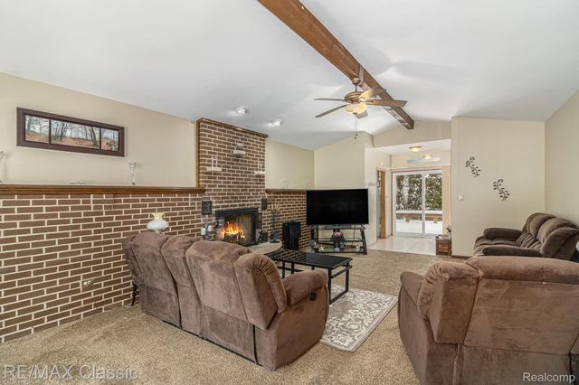 3166 Arbutus Street, Commerce Charter Township, MI 48382