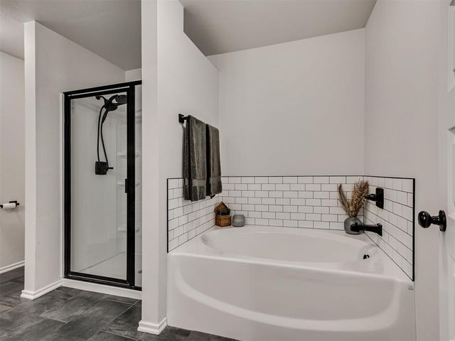 11117 NW 133rd Terrace, Yukon, OK 73099