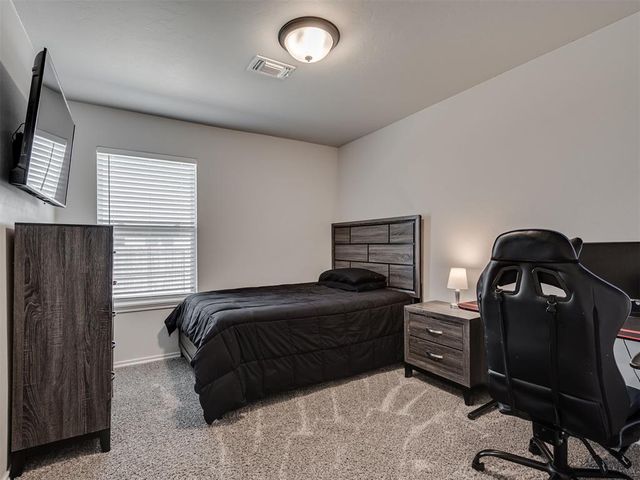 11117 NW 133rd Terrace, Yukon, OK 73099