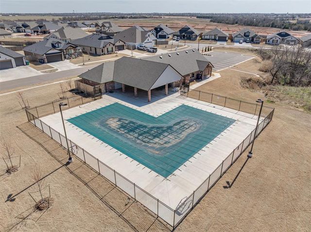 11117 NW 133rd Terrace, Yukon, OK 73099