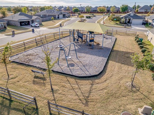 11117 NW 133rd Terrace, Yukon, OK 73099