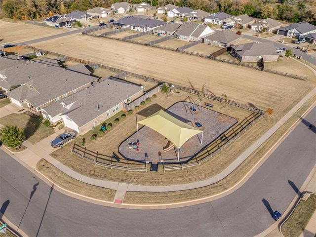 11117 NW 133rd Terrace, Yukon, OK 73099