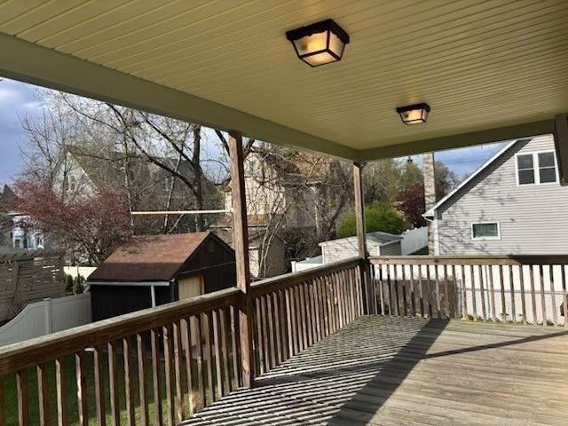 16 Watson St, Chicopee, MA 01020