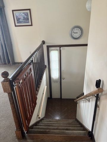 16 Watson St, Chicopee, MA 01020