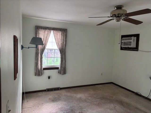 16 Watson St, Chicopee, MA 01020
