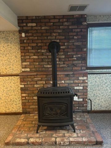 16 Watson St, Chicopee, MA 01020