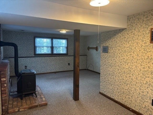 16 Watson St, Chicopee, MA 01020