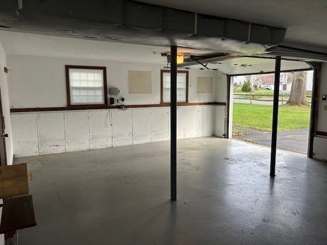 16 Watson St, Chicopee, MA 01020