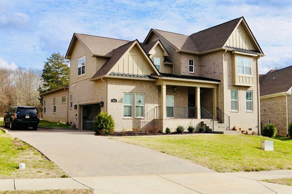 965 Redstone Ln, Nolensville, TN 37135