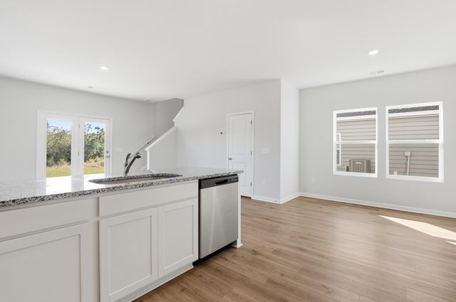 213 Central Creek Drive, Goose Creek, SC 29445