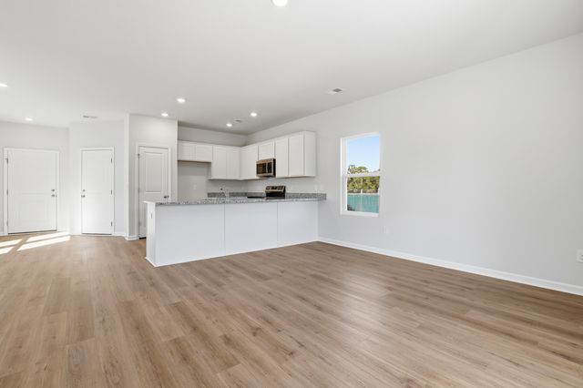 213 Central Creek Drive, Goose Creek, SC 29445