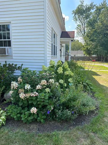 13 Grand Street, Claremont, NH 03743