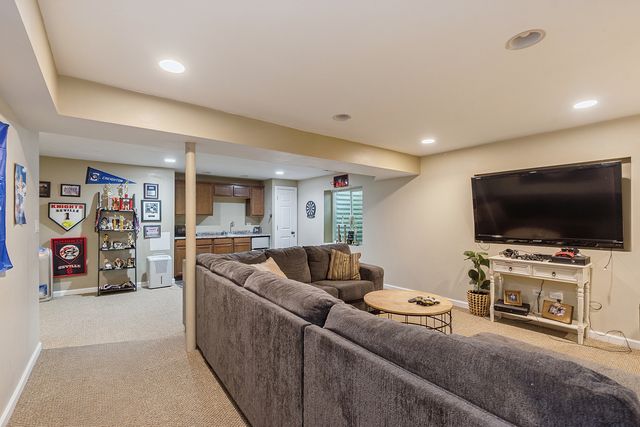 230 Ian Avenue, New Lenox, IL 60451