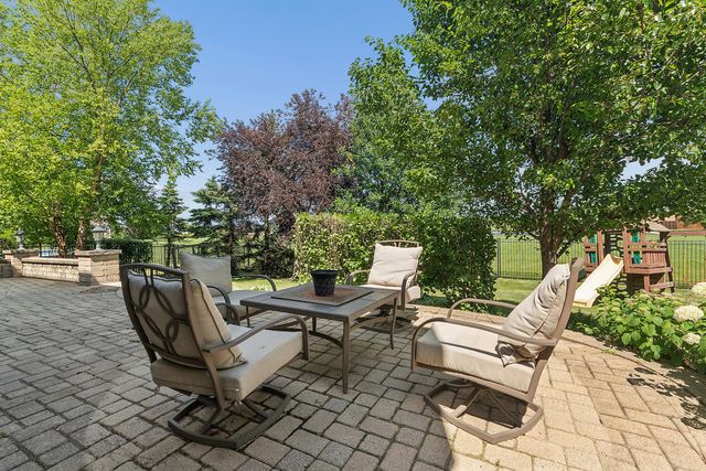230 Ian Avenue, New Lenox, IL 60451