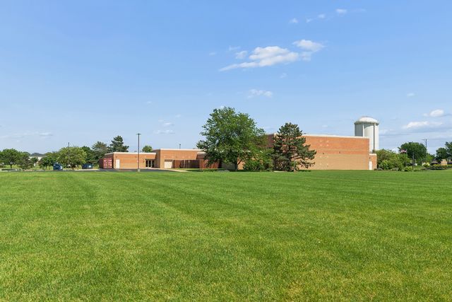 230 Ian Avenue, New Lenox, IL 60451