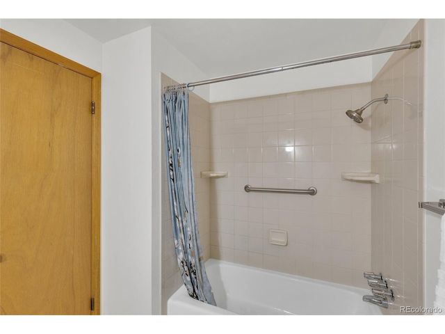 7465 S Downing Cir E, Centennial, CO 80122