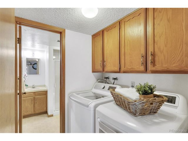 7465 S Downing Cir E, Centennial, CO 80122