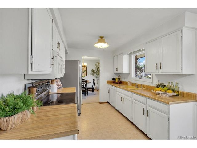 7465 S Downing Cir E, Centennial, CO 80122