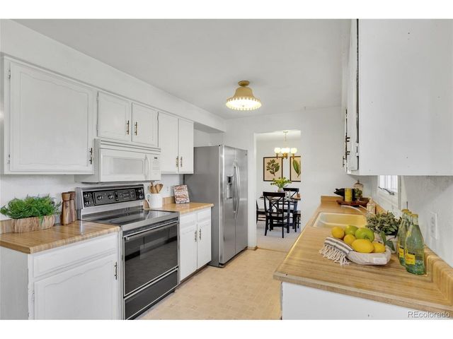 7465 S Downing Cir E, Centennial, CO 80122