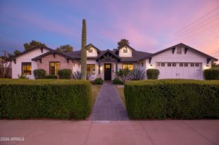 5401 E CHEERY LYNN Road, Phoenix, AZ 85018