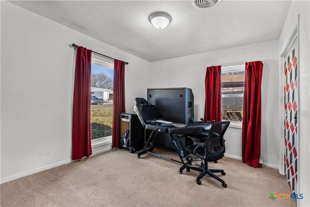 21 Snell Drive, Lampasas, TX 76550