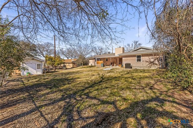 21 Snell Drive, Lampasas, TX 76550
