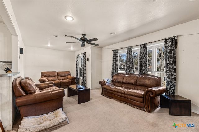 21 Snell Drive, Lampasas, TX 76550