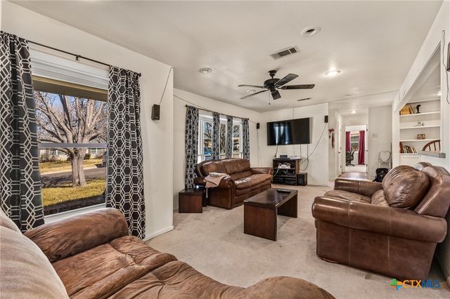 21 Snell Drive, Lampasas, TX 76550