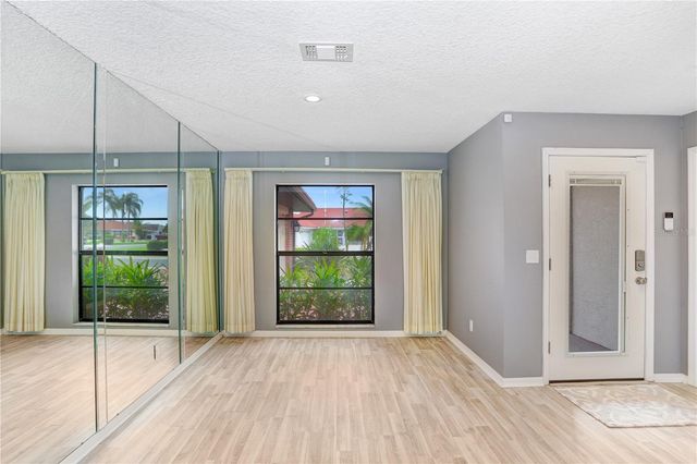 1826 WOLF LAUREL DRIVE, Sun City Center, FL 33573