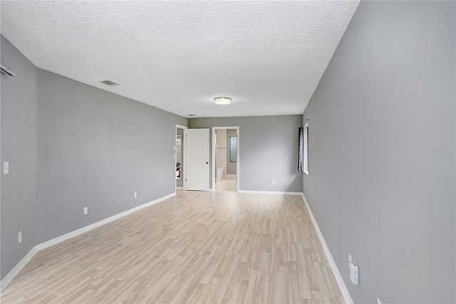 1826 WOLF LAUREL DRIVE, Sun City Center, FL 33573