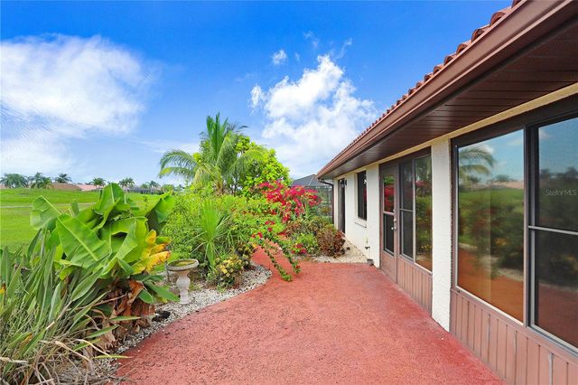 1826 WOLF LAUREL DRIVE, Sun City Center, FL 33573