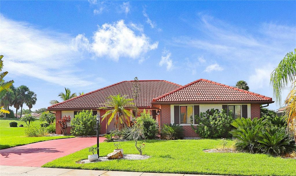 1826 WOLF LAUREL DRIVE, Sun City Center, FL 33573