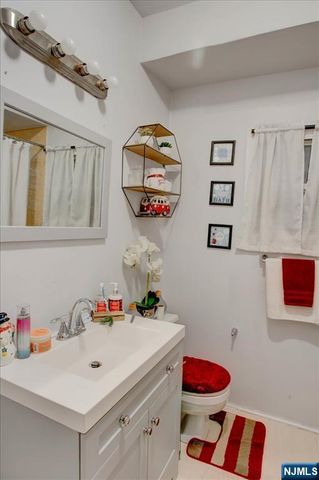 756-758 10th Street, Newark, NJ 07108