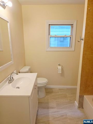 756-758 10th Street, Newark, NJ 07108