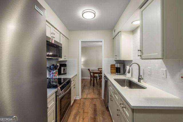 183 Triumph Drive NW, Atlanta, GA 30327