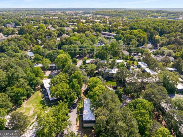 183 Triumph Drive NW, Atlanta, GA 30327