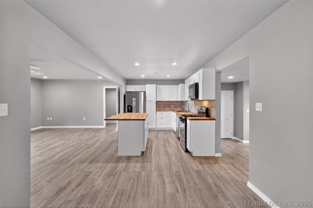 703 N Saltwell Street, Salina, OK 74365