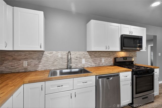 703 N Saltwell Street, Salina, OK 74365