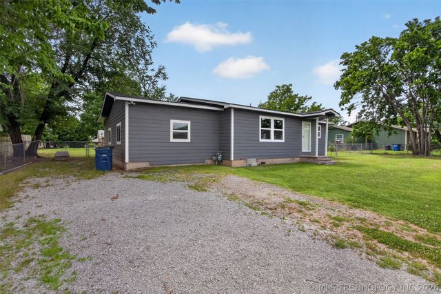 703 N Saltwell Street, Salina, OK 74365