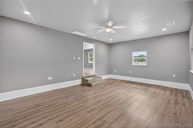 703 N Saltwell Street, Salina, OK 74365